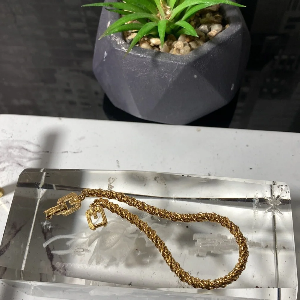 Authentic Givenchy Rope Chain Bracelet - Picture 9 of 10